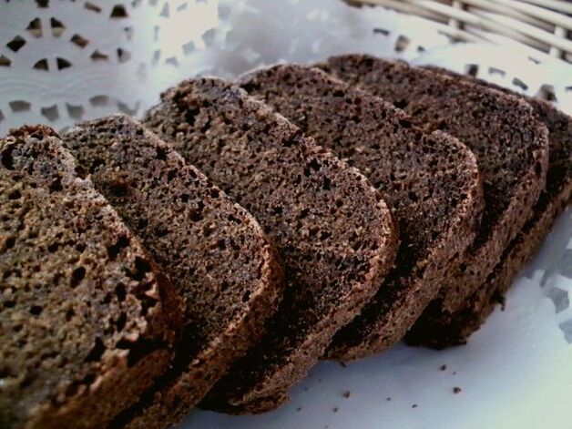 Black bread is a source of vitamin B, which is necessary to improve potency